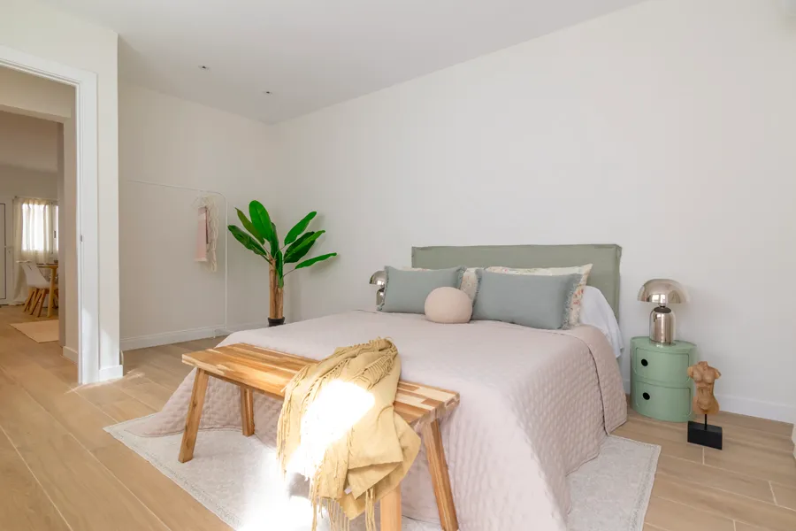 Dormitorio de Llobateras, en Rubí, tras el home staging